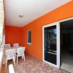 In With Balcony, Air Conditioning, Wi-fi