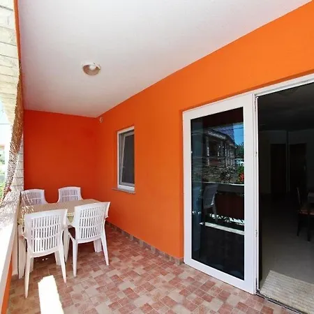 In With Balcony, Air Conditioning, Wi-fi